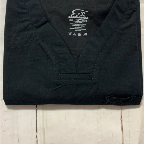 IguanaMed Women's MedFlex V-Neck Scrub Black/Black - Picture 8 of 8